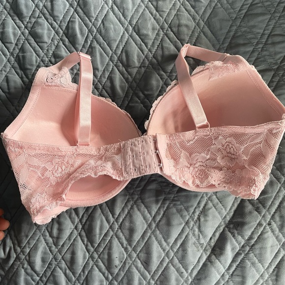 🚨4X$25🚨 Frederick’s Pink bra - Picture 2 of 3